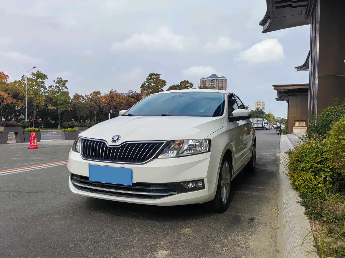 2019 Skoda Rapid 1.5L 112HP L4 6AT