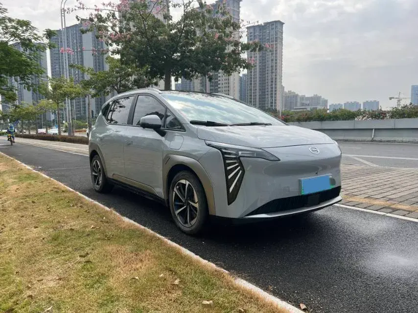 2023 AION Y thumbnail 2