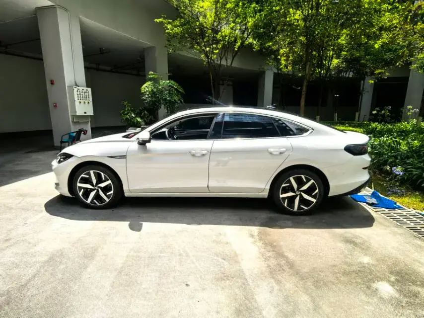 2022 VOLKSWAGEN LAMANDO thumbnail 4