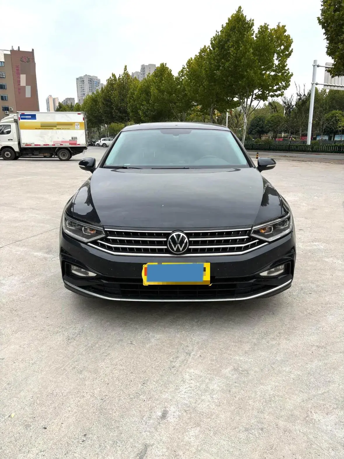 2023 VOLKSWAGEN MAGOTAN thumbnail 3