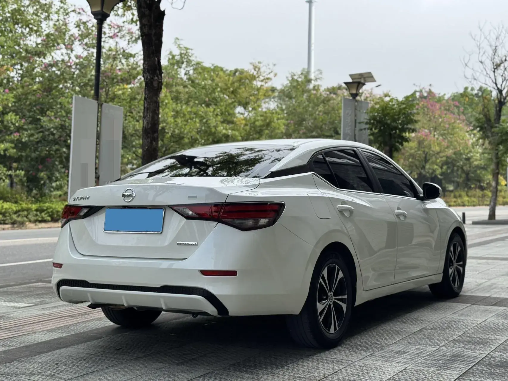 2020 NISSAN SYLPHY thumbnail 4