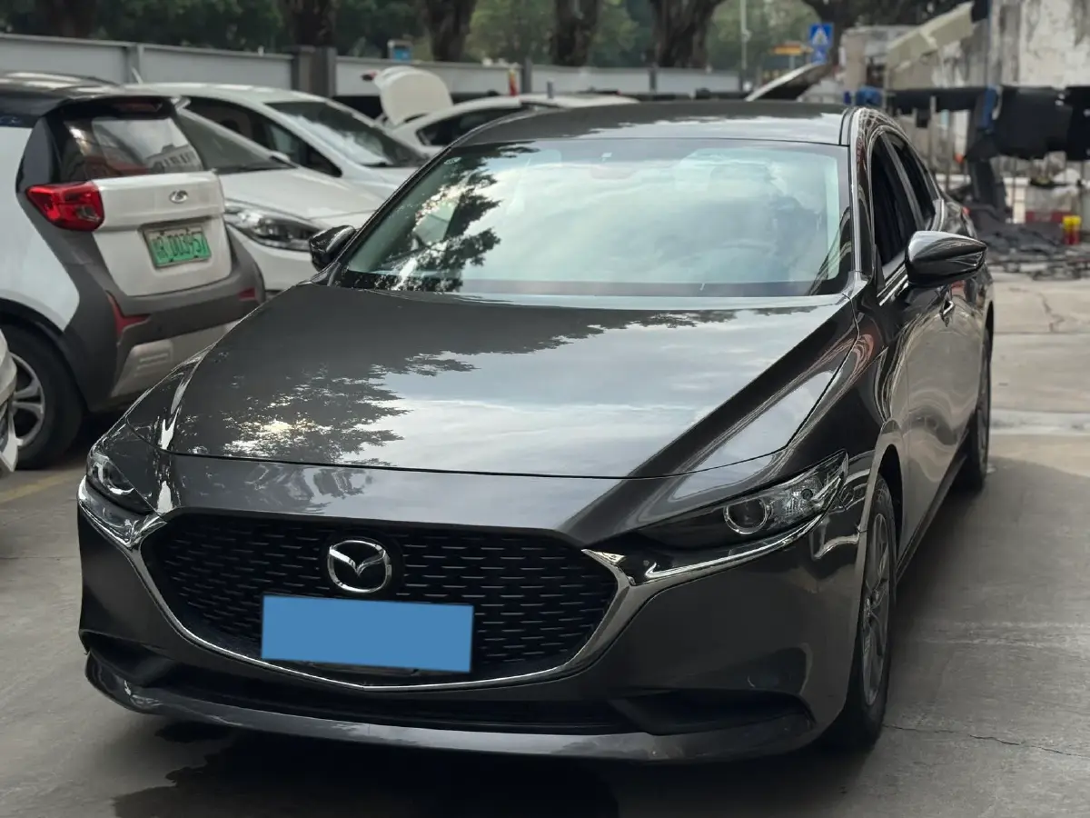 2022 Mazda 3 Axela 2.0L 158HP L4 6AT