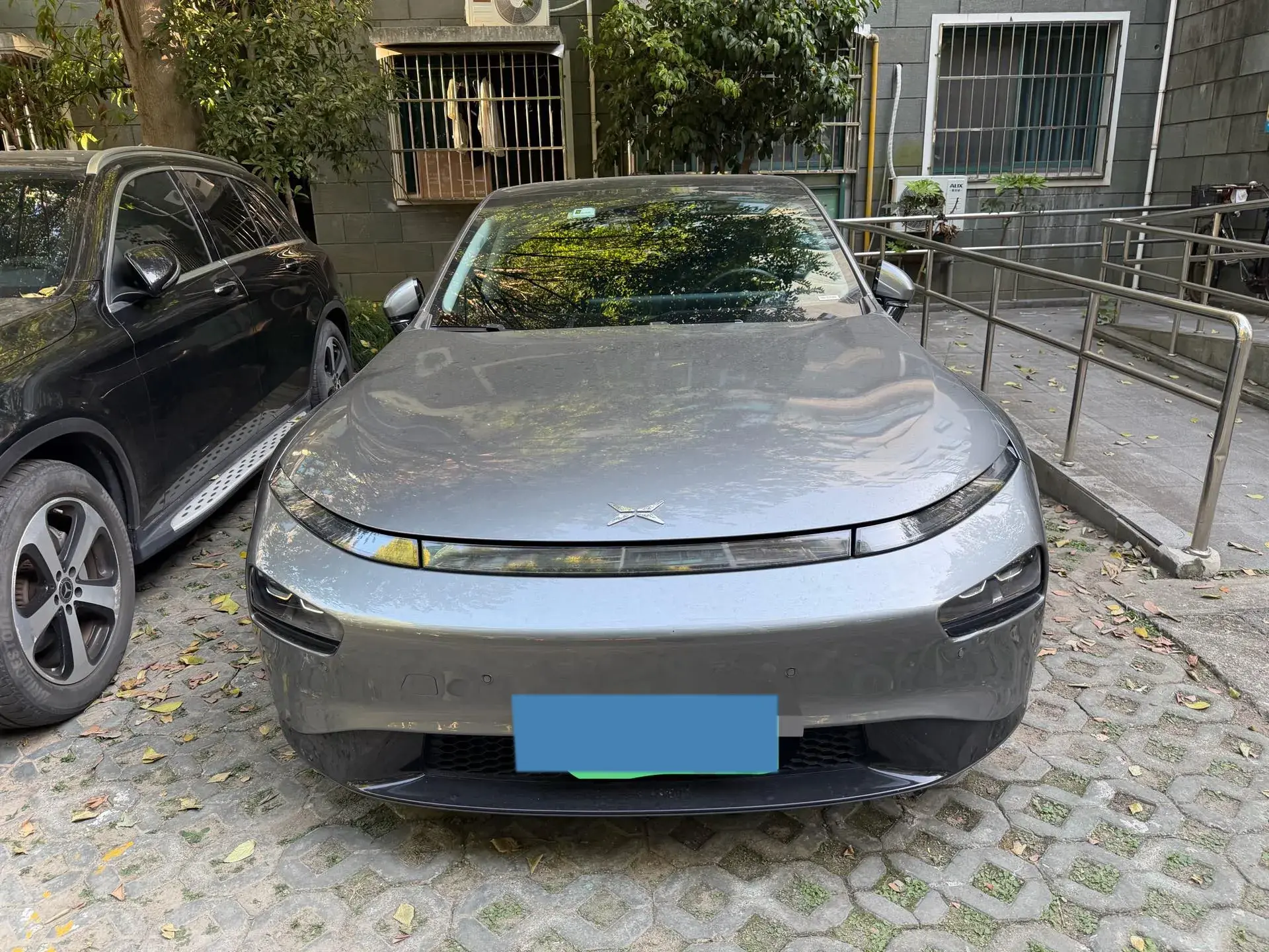 2020 XPENG P7 thumbnail 2