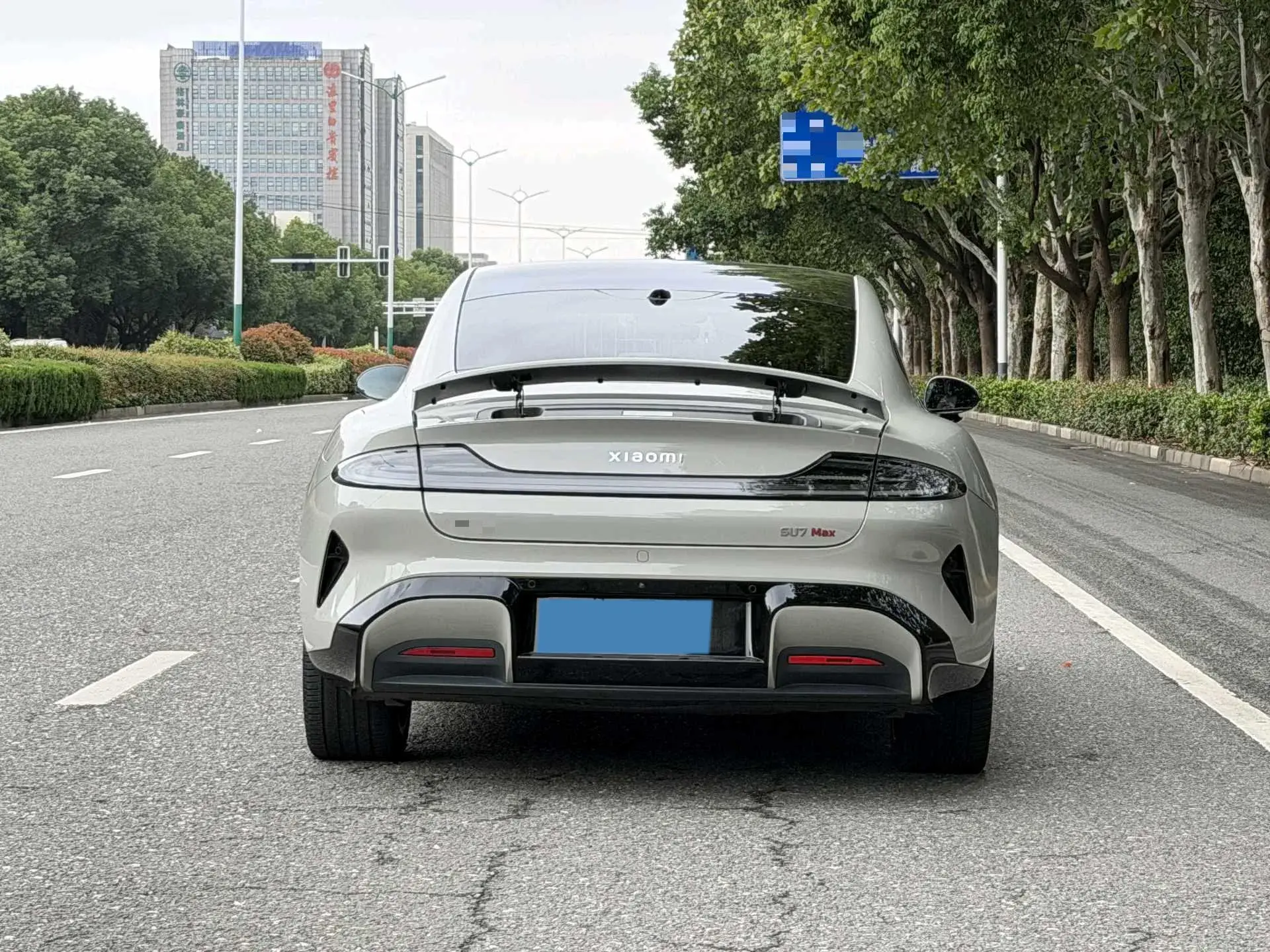 2024 MI SU7 thumbnail 4