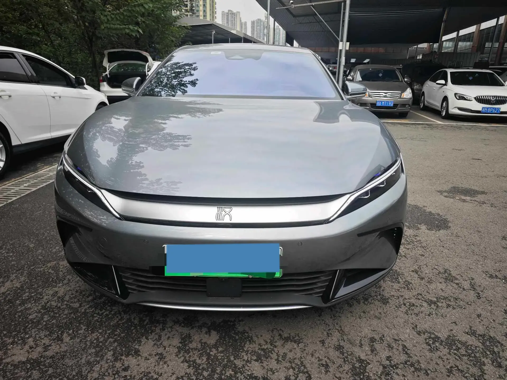 2024 BYD HAN thumbnail 2