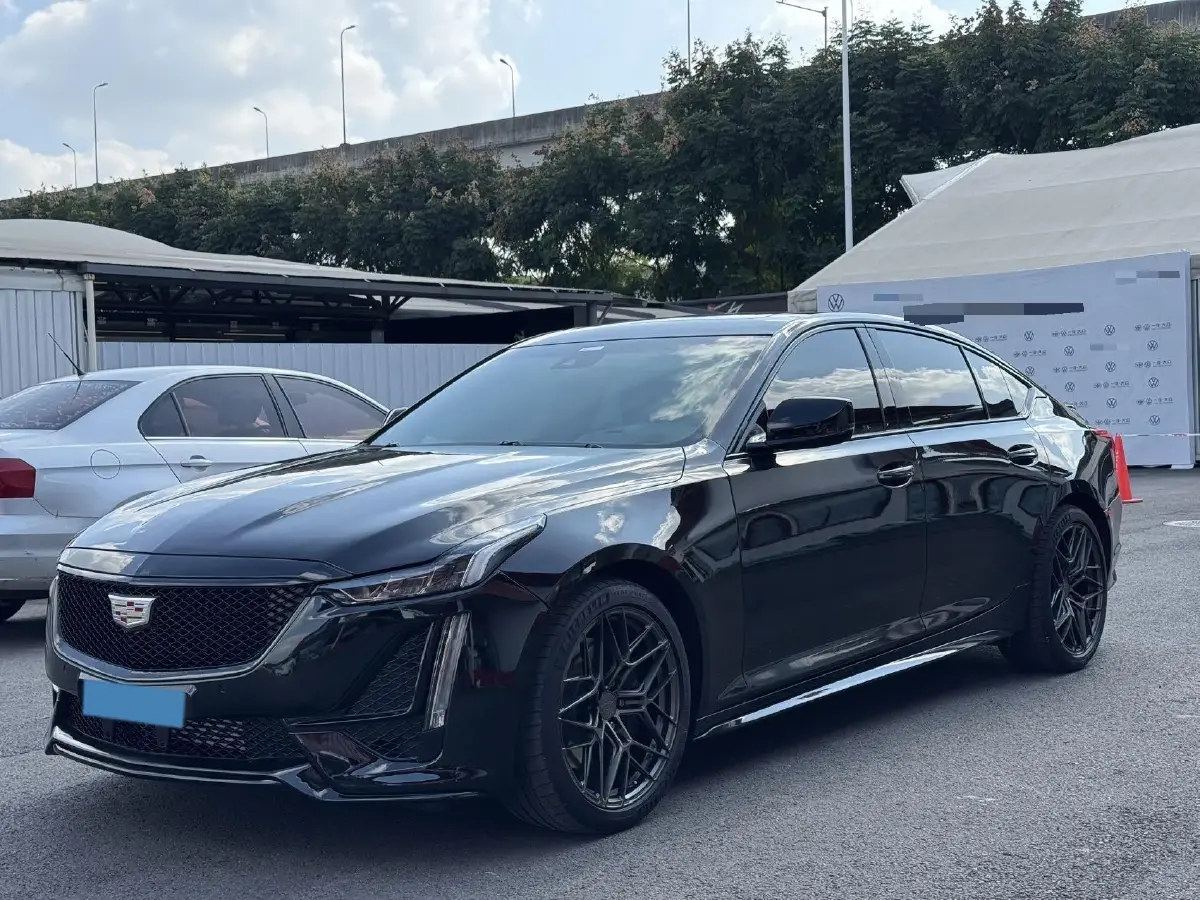 2021 Cadillac CT5 2.0T 237HP L4 10AT