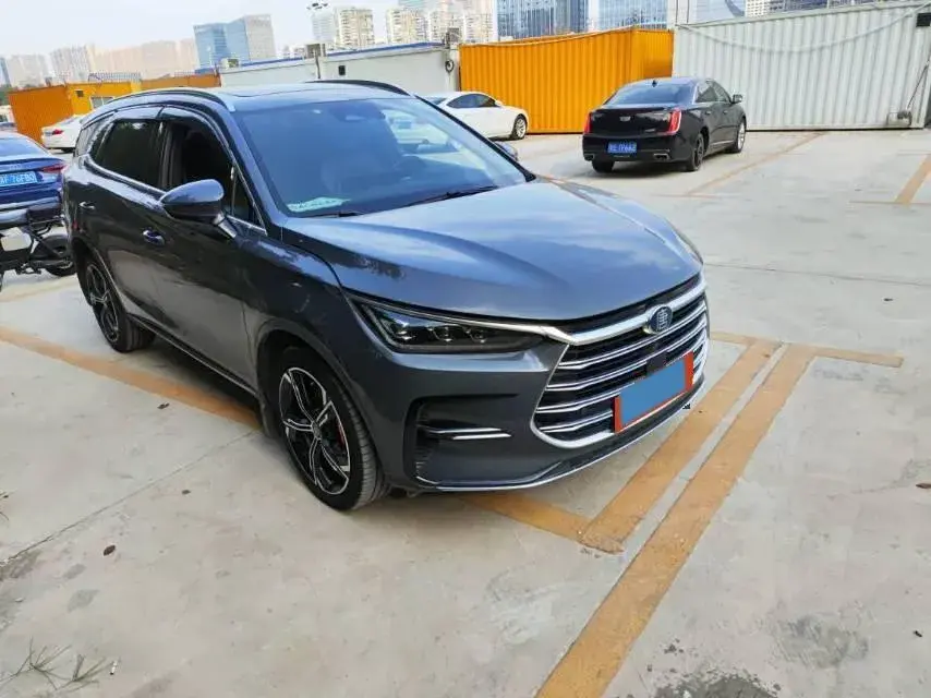 2021 BYD TANG thumbnail 2