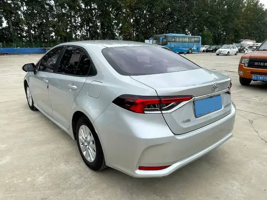 2022 TOYOTA COROLLA thumbnail 4