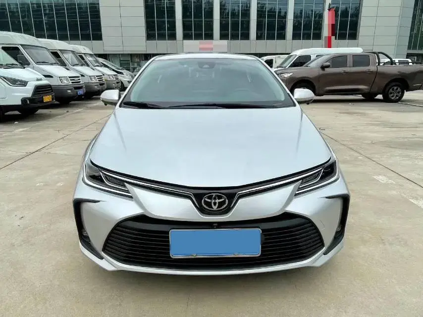 2022 TOYOTA COROLLA thumbnail 2