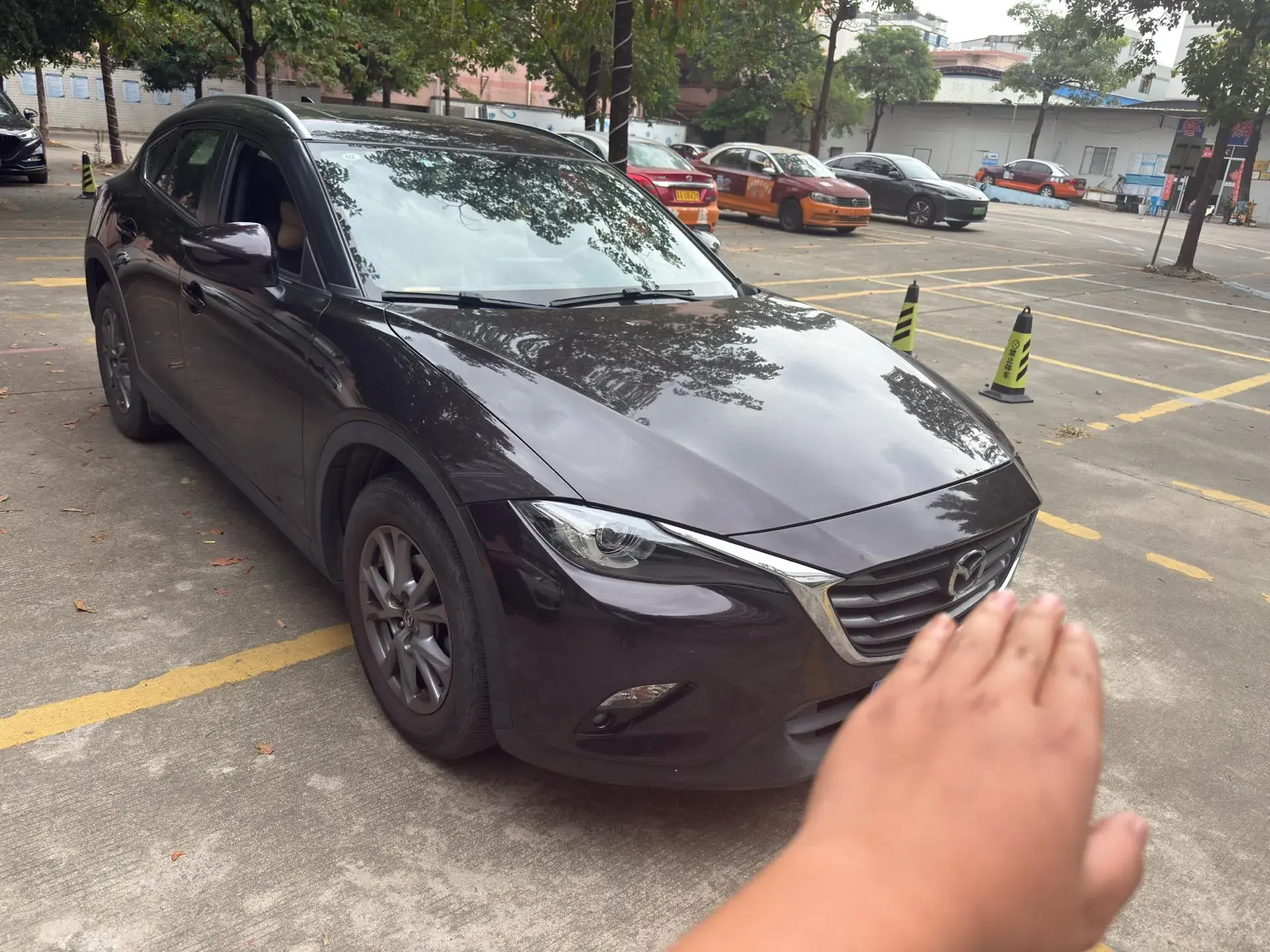 2018 MAZDA CX-4 thumbnail 2