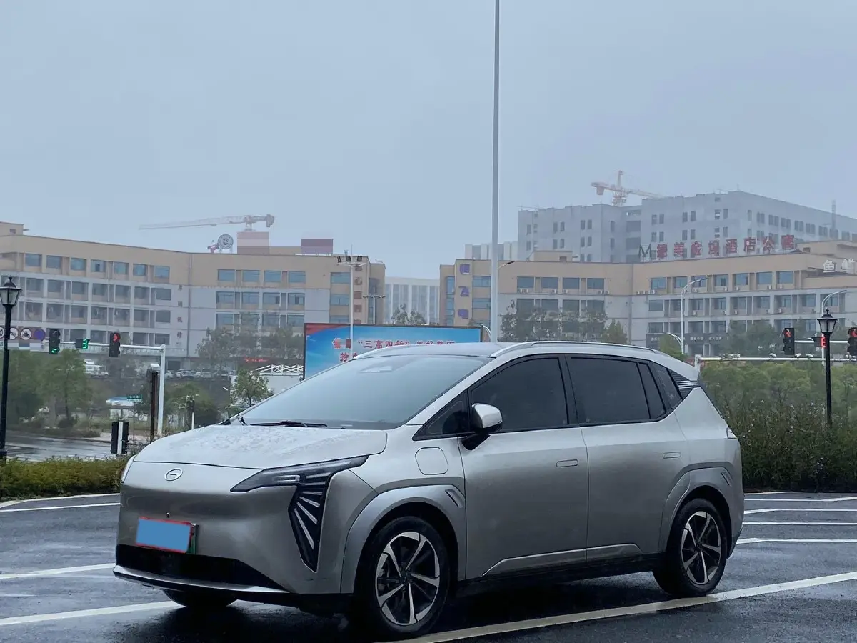 2023 Aion Y BEV 68.2KWH