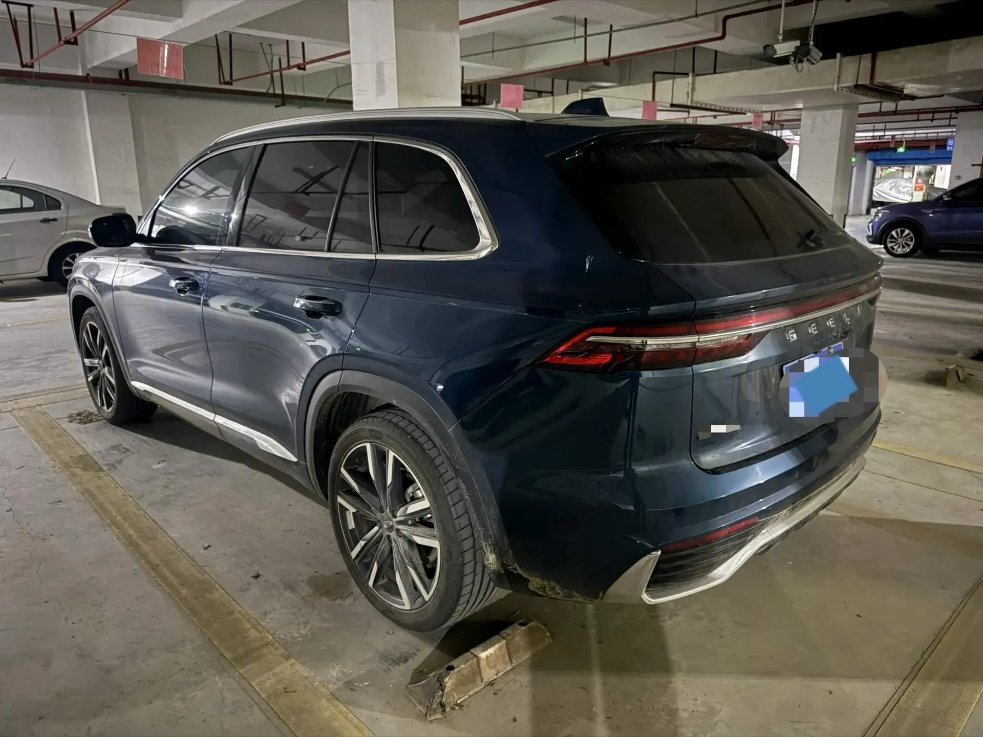 2023 GEELY MONJARO thumbnail 3