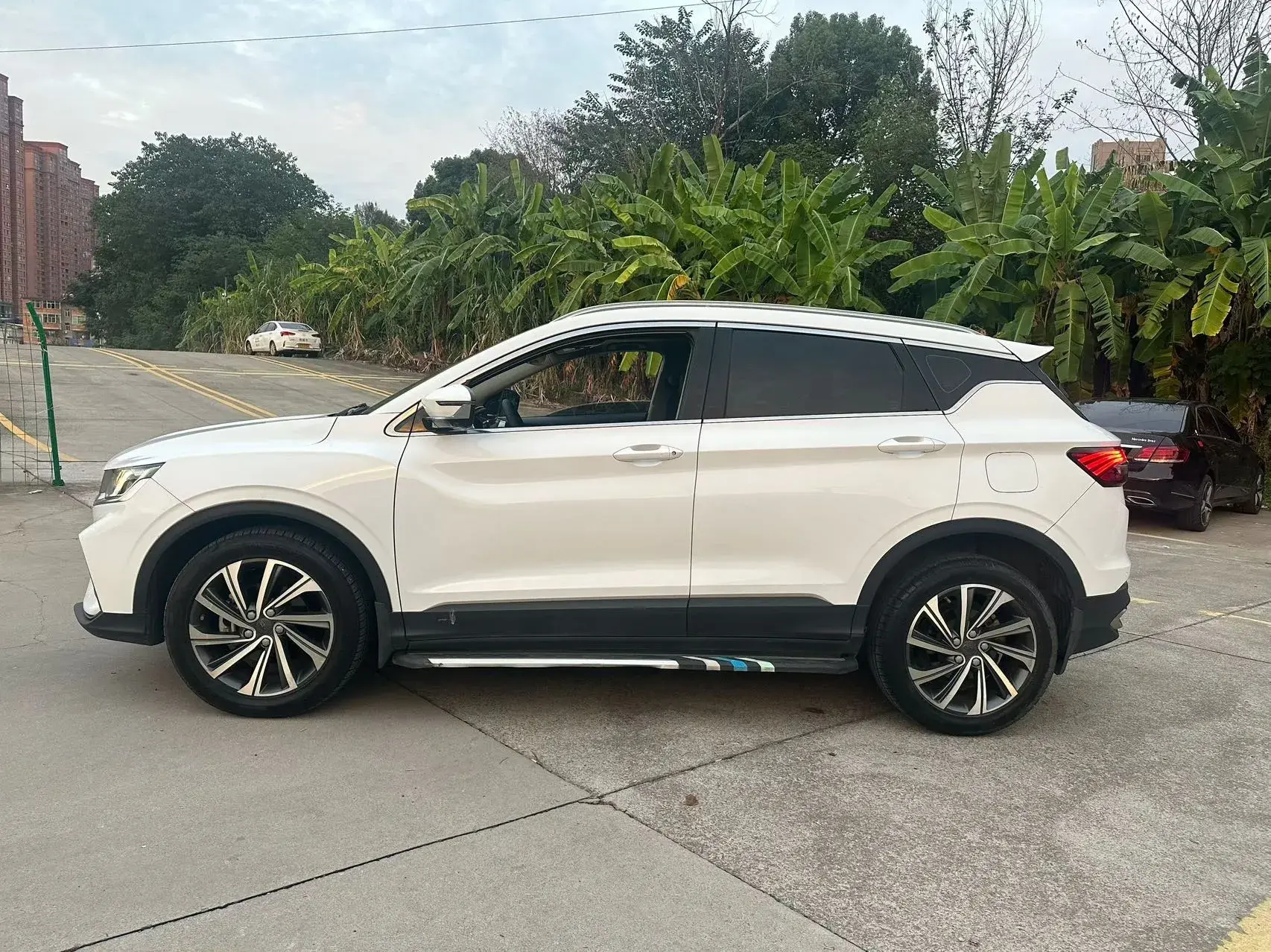 2019 GEELY COOLRAY thumbnail 3