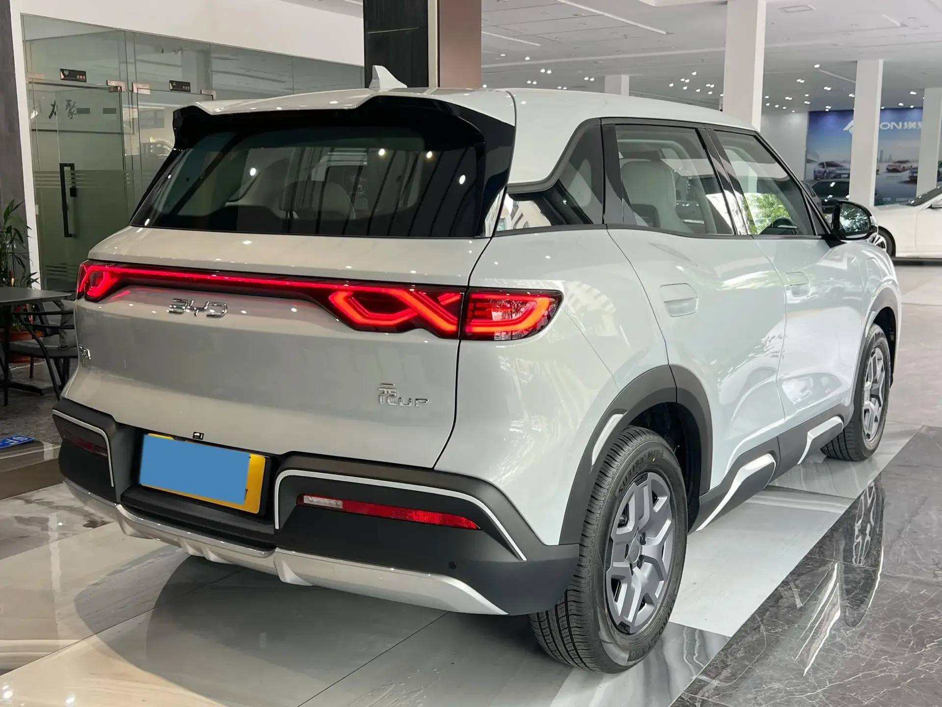 2025 BYD YUANUP thumbnail 3