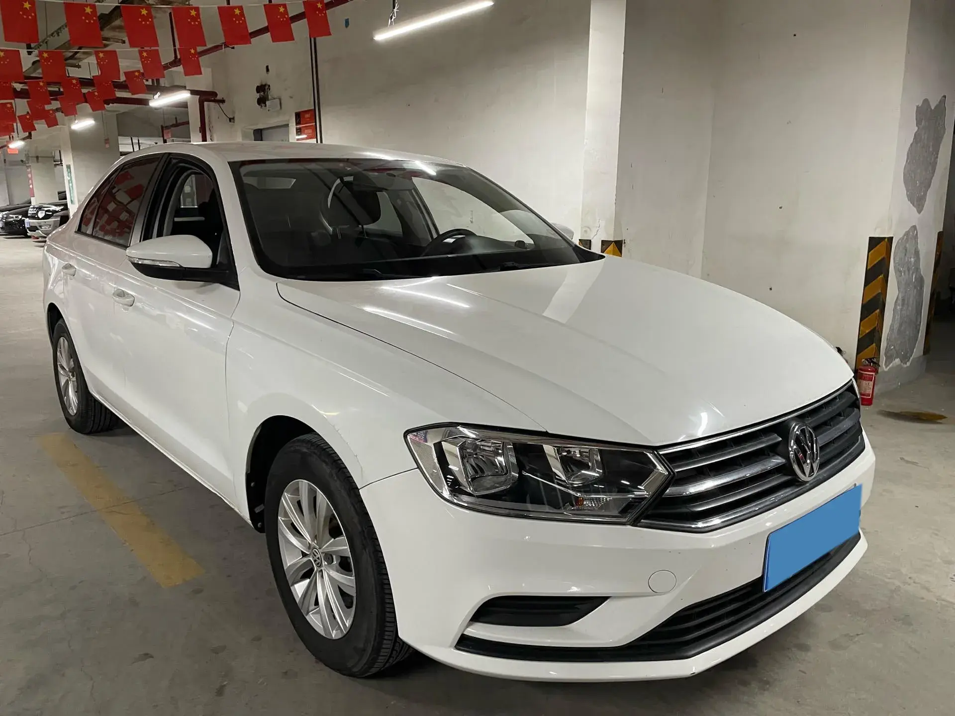 2018 VOLKSWAGEN BORA thumbnail 3