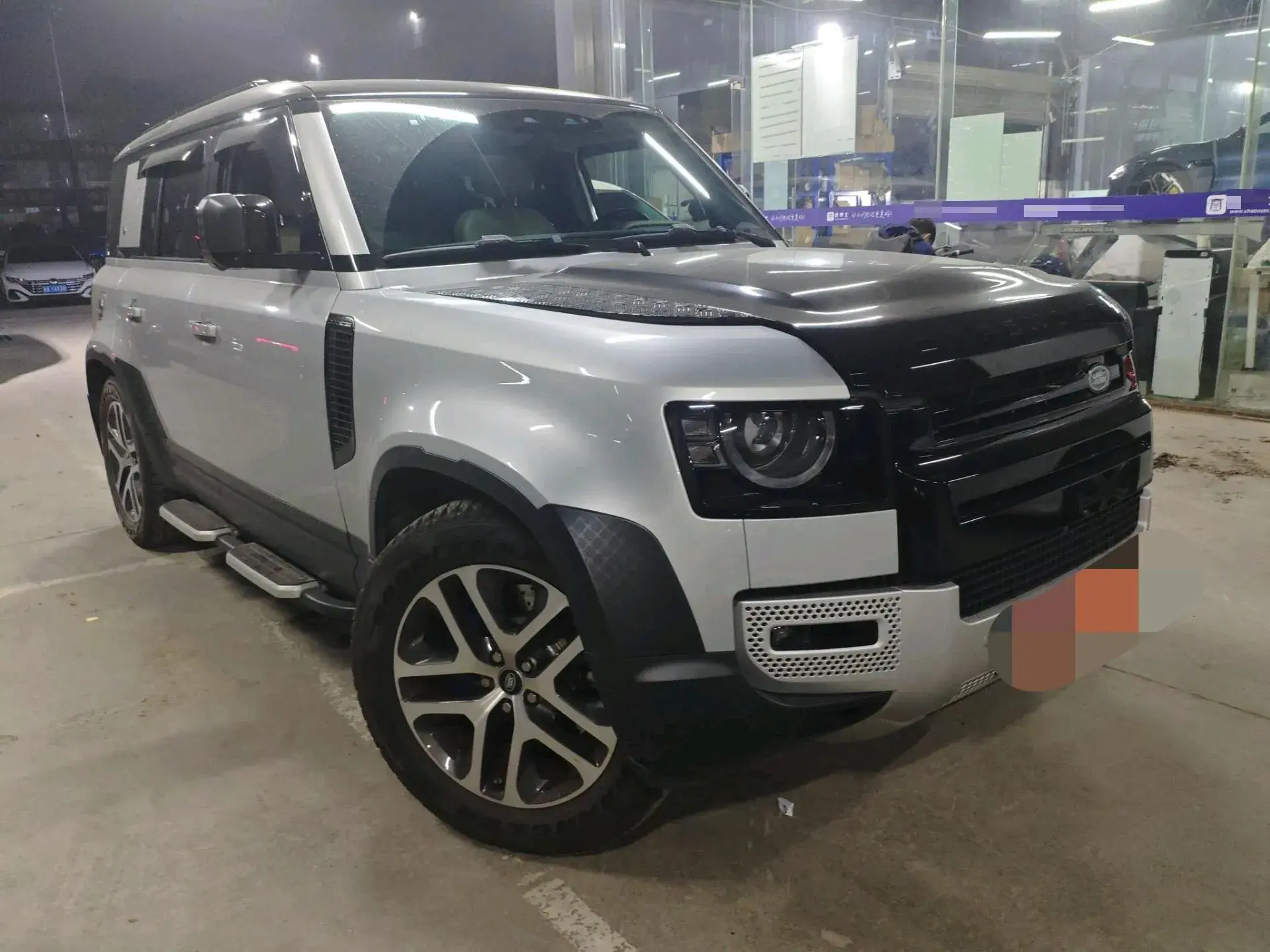 2021 LAND ROVER thumbnail 4