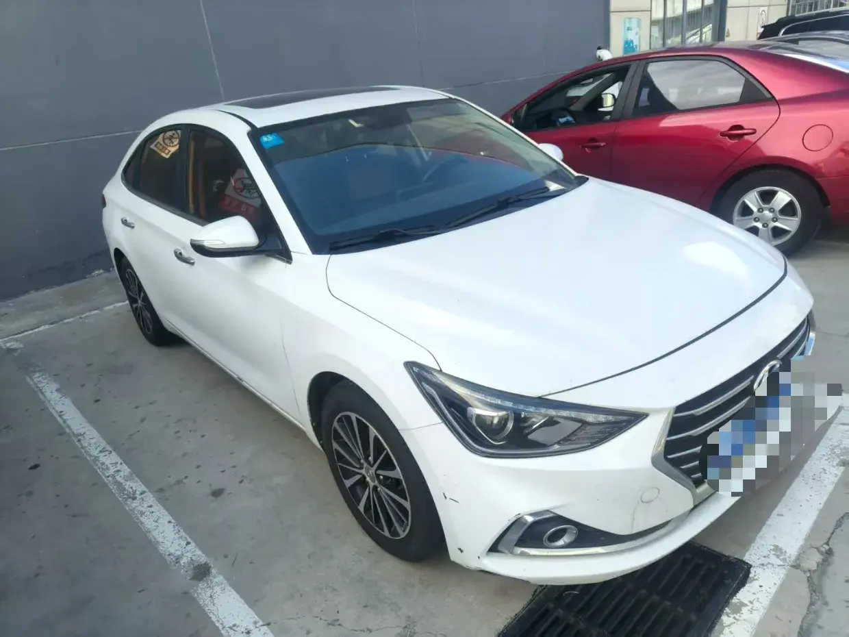 2017 HYUNDAI CELESTA thumbnail 3