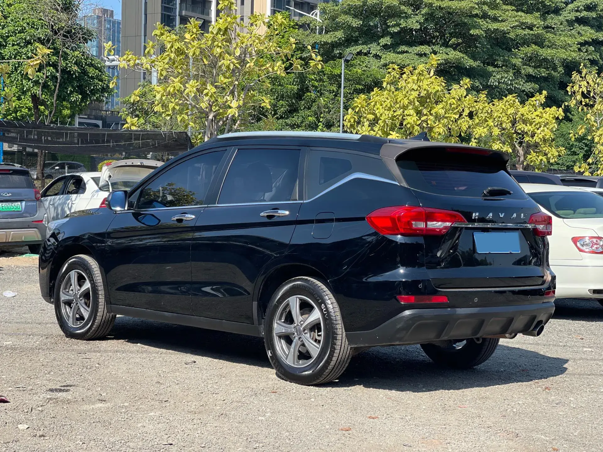 2017 HAVAL M6 thumbnail 4