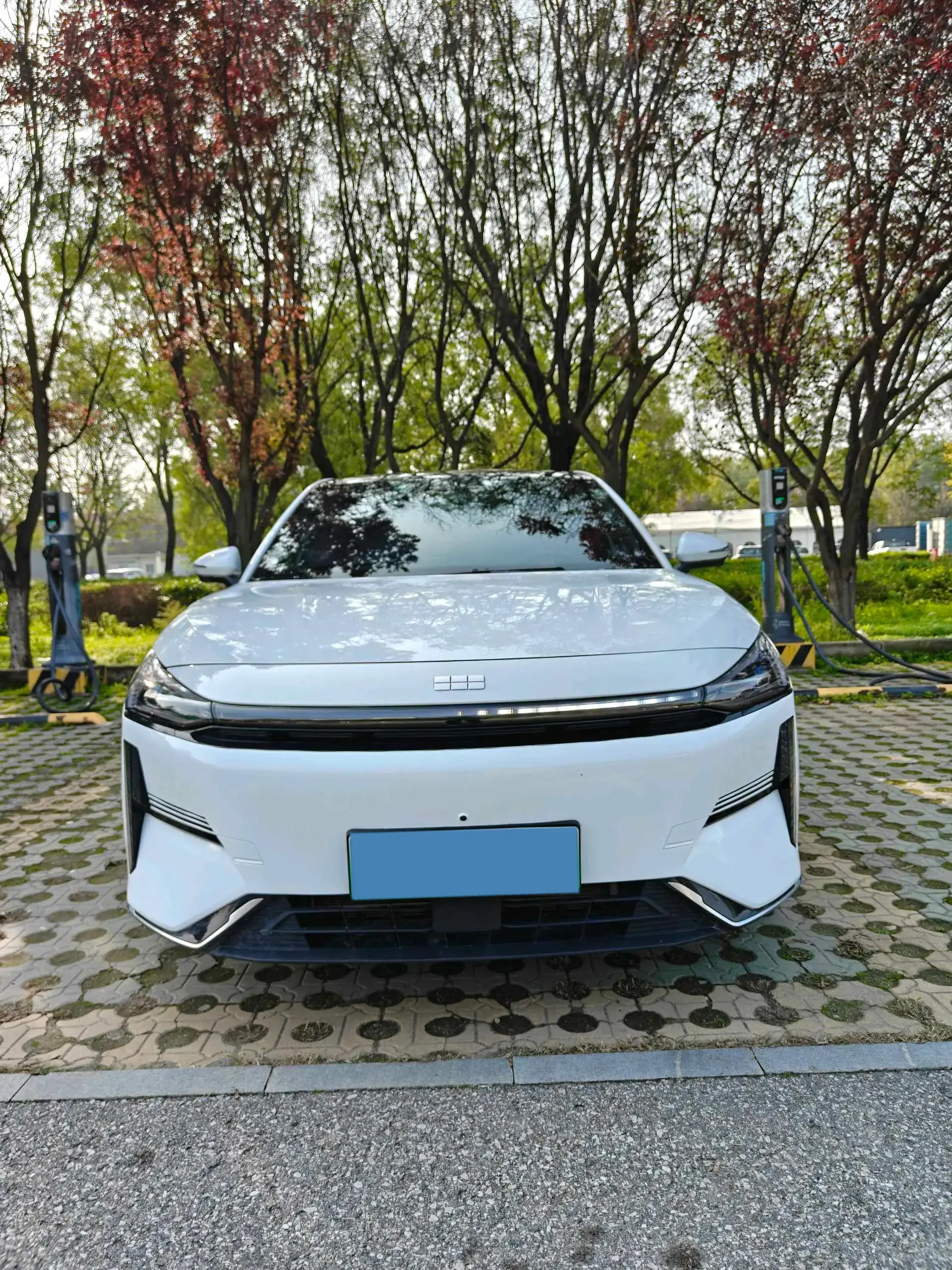 2023 GEELY GALAXY thumbnail 2