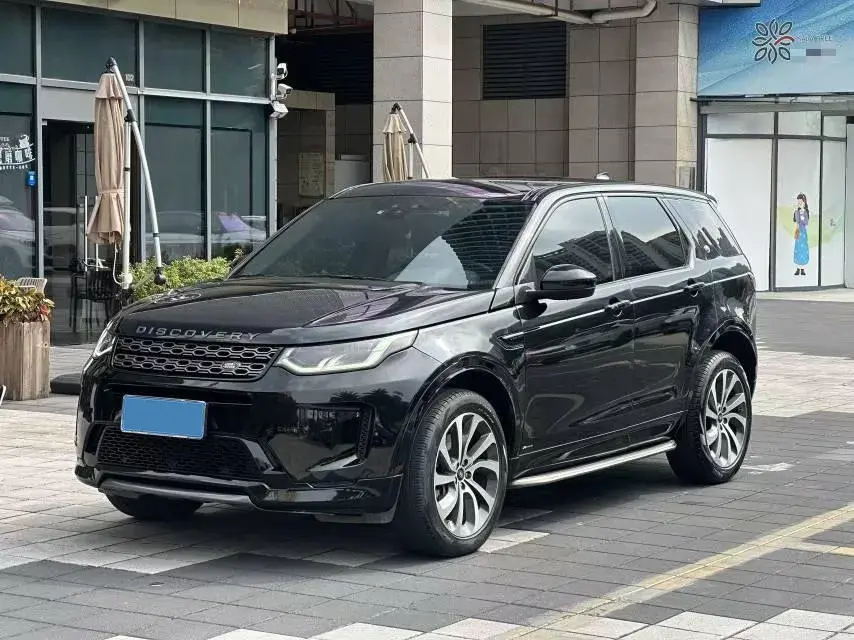 2020 LAND ROVER view 1