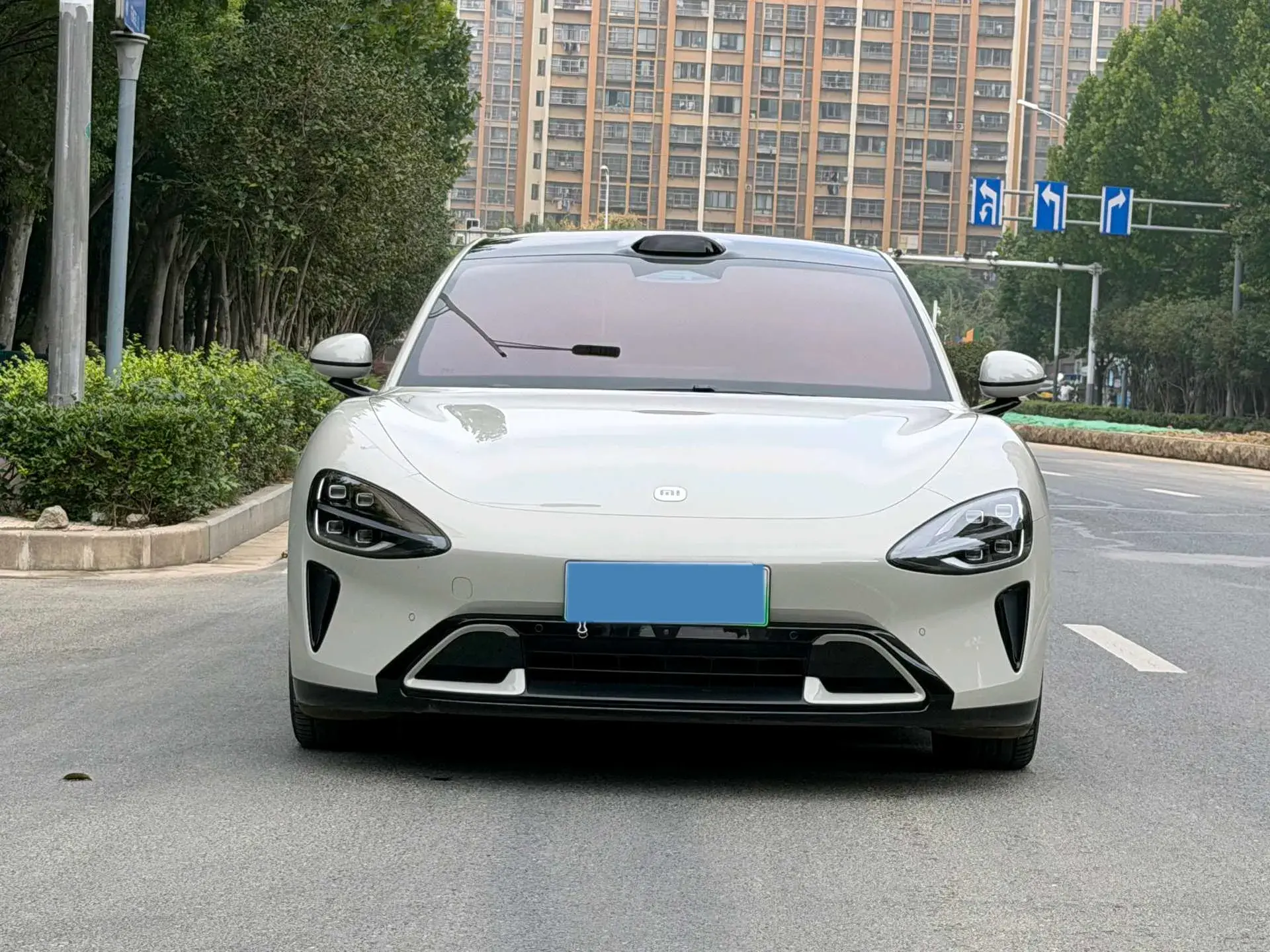 2024 MI SU7 thumbnail 2