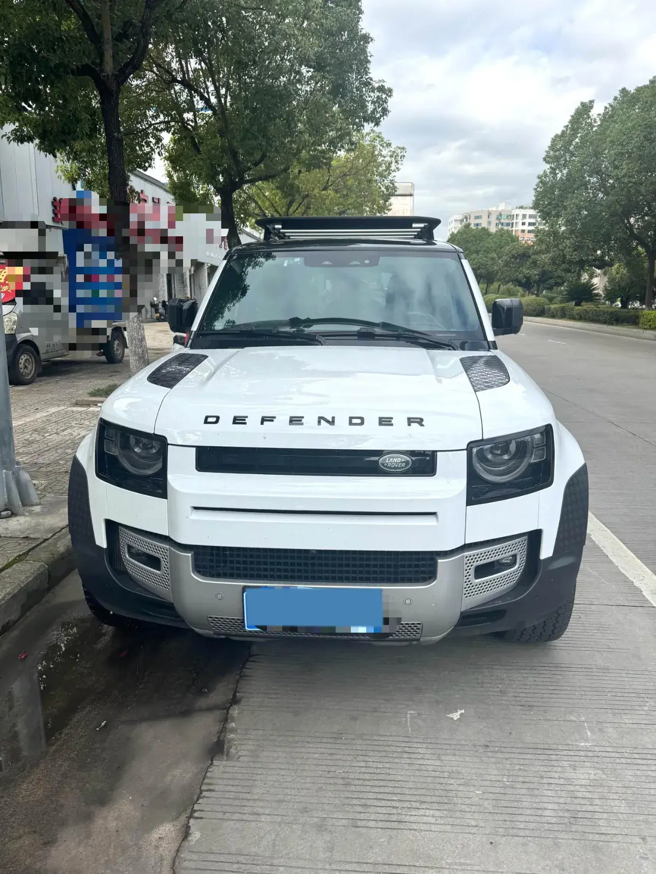 2024 LAND ROVER thumbnail 2