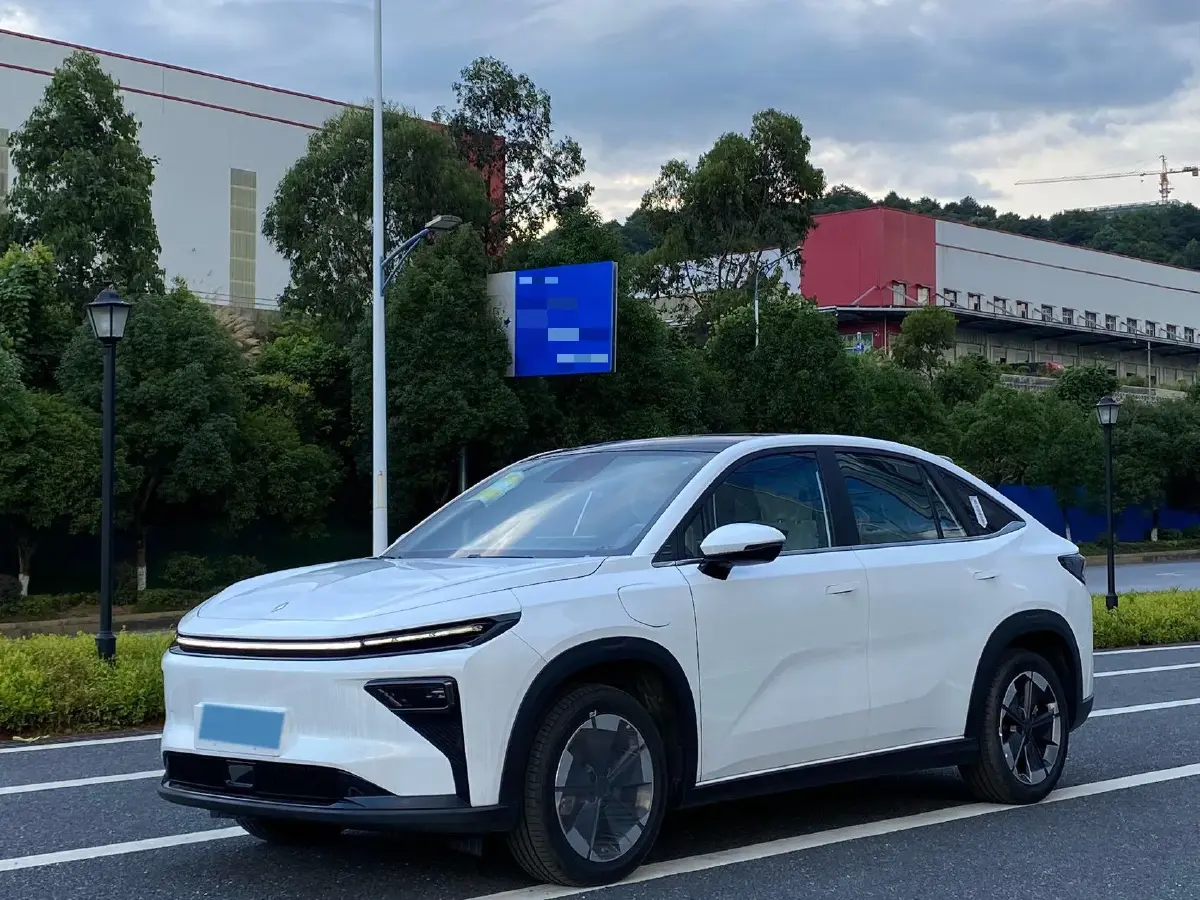 2024 Livan 7 BEV 50.4KWH