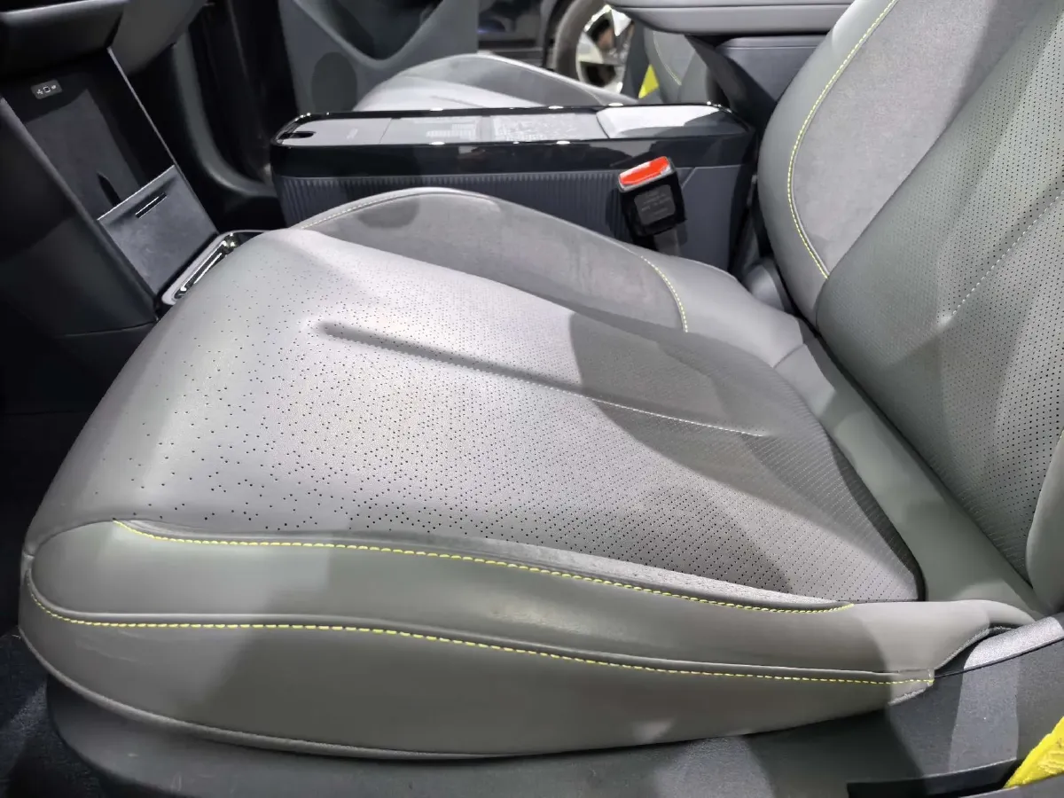 2025 LYNK&CO Z20 BEV 61.47KWH,autocango,china used car exporter,china ev exporter,chinese used car exporter,chinese used ev exporter