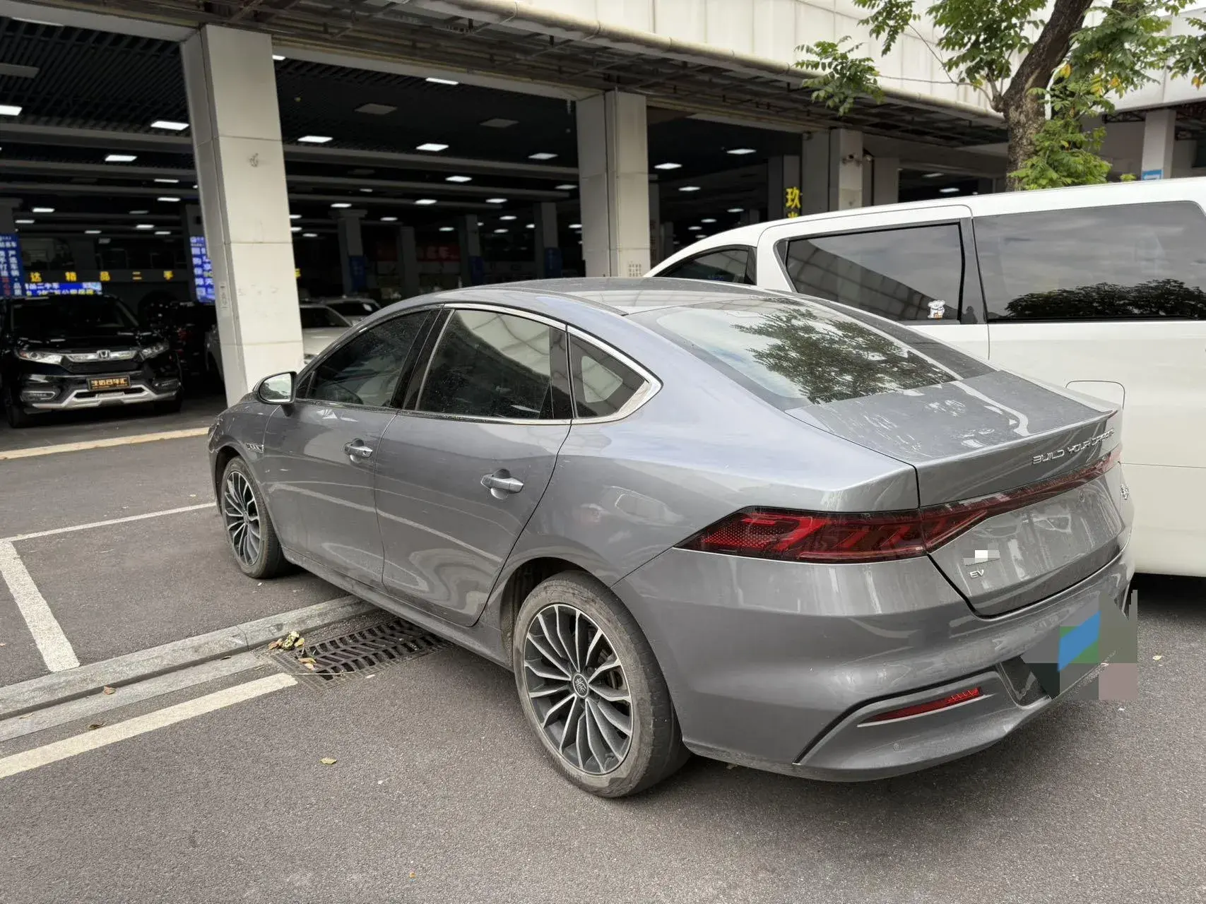 2023 BYD QIN thumbnail 3