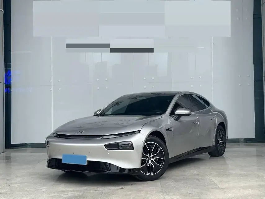 2023 XPENG P7 view 1