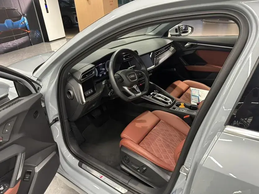 2025 AUDI A3 thumbnail 2