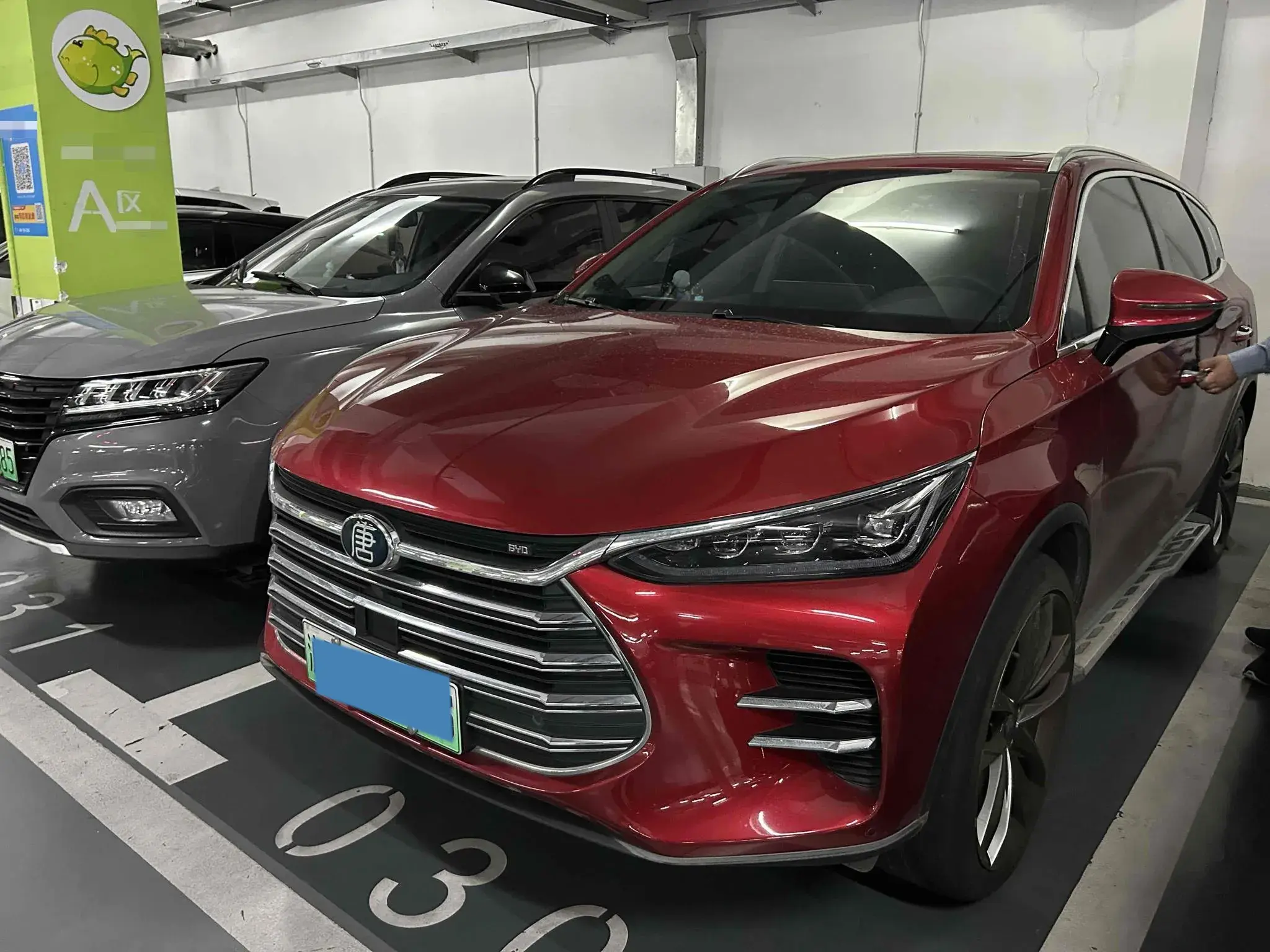 2019 BYD TANG view 1