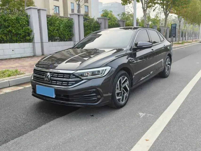 2023 VOLKSWAGEN SAGITAR view 1