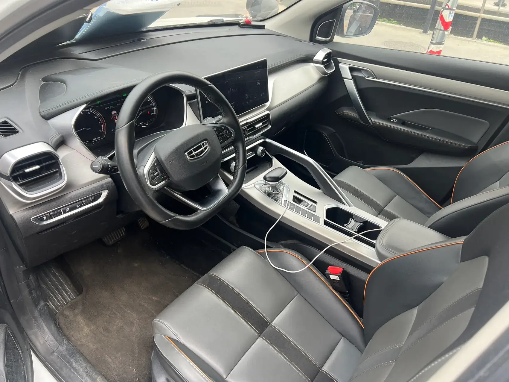 2023 GEELY COOLRAY thumbnail 4