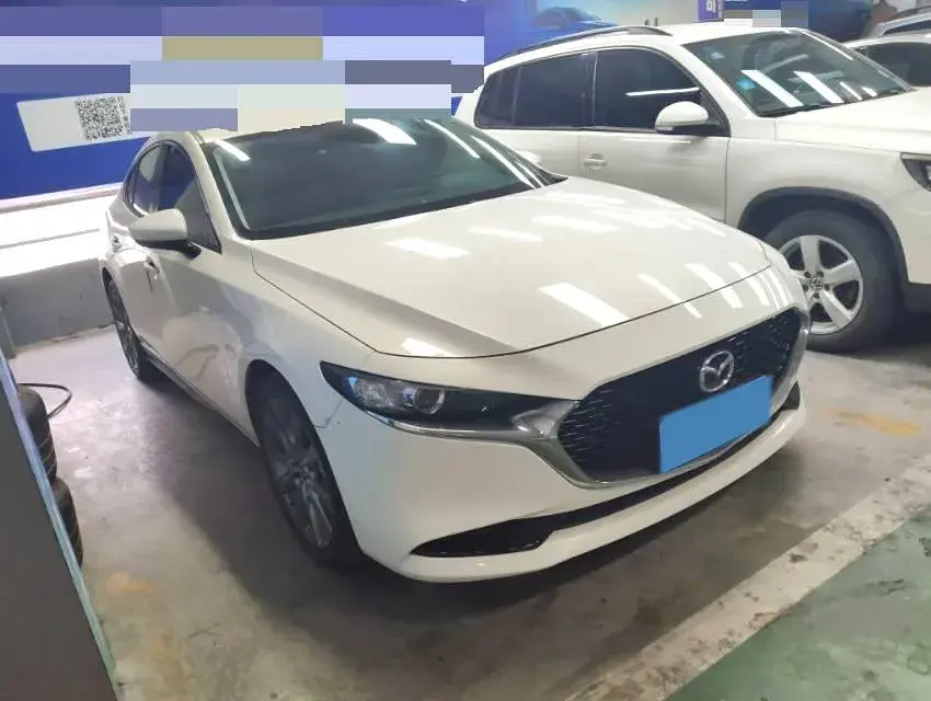 2022 MAZDA 3 thumbnail 2