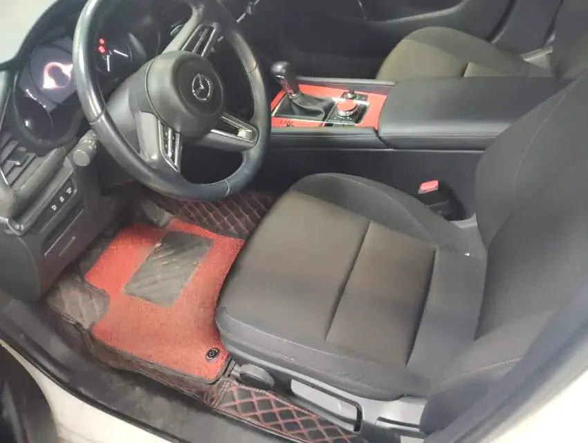 2022 MAZDA 3 thumbnail 3