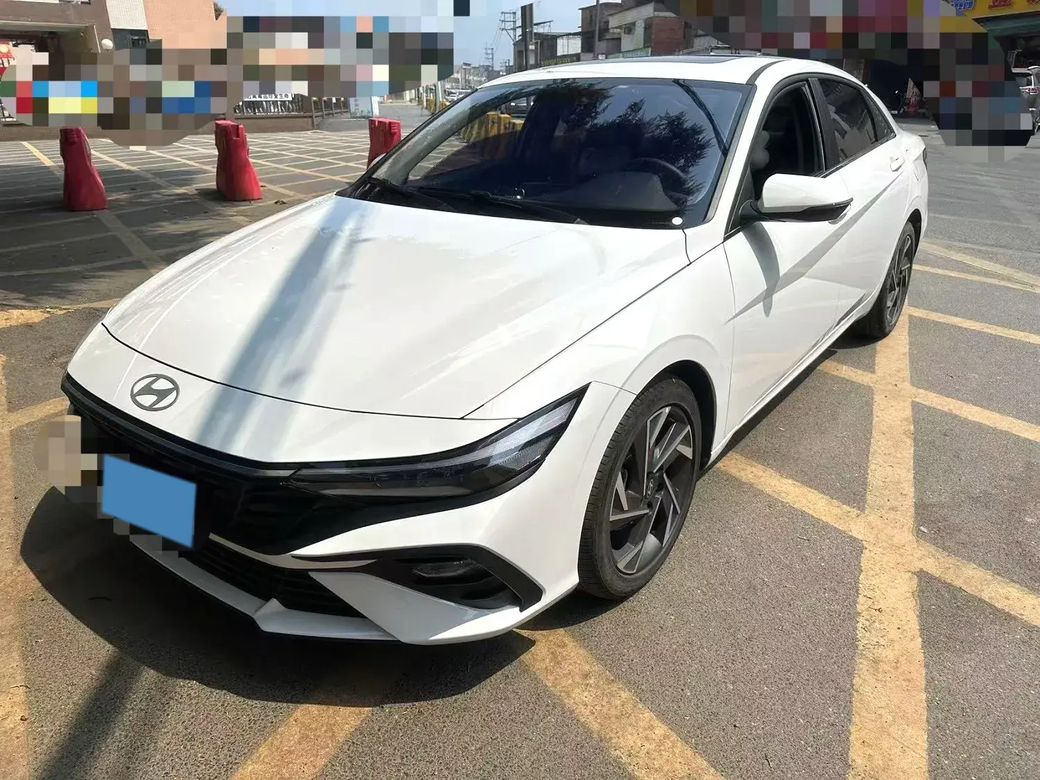 2023 HYUNDAI ELANTRA view 1