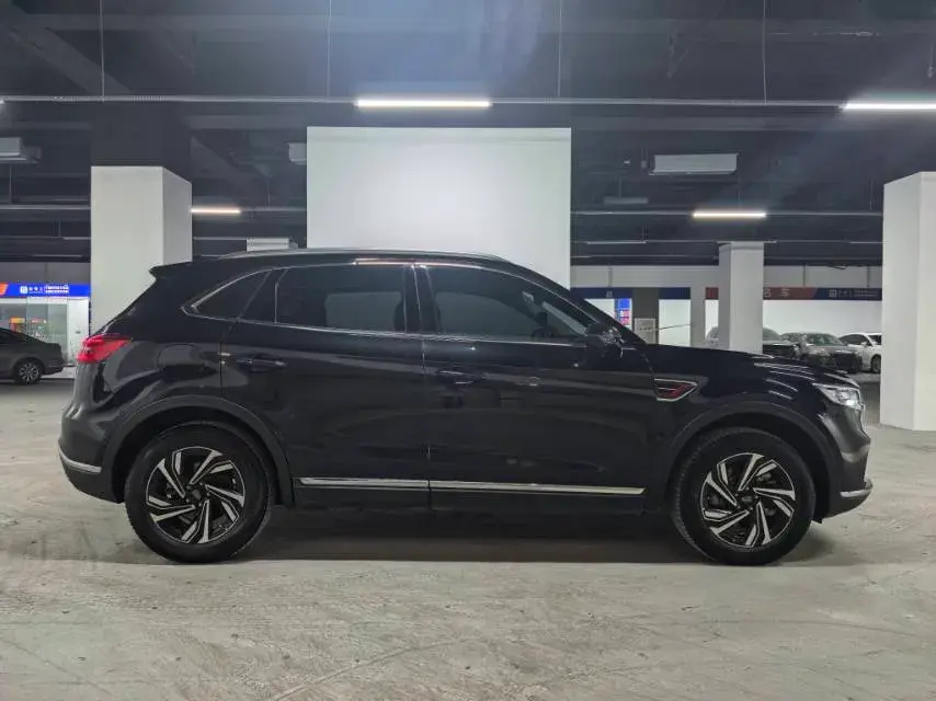 2022 HONGQI HS5 thumbnail 2