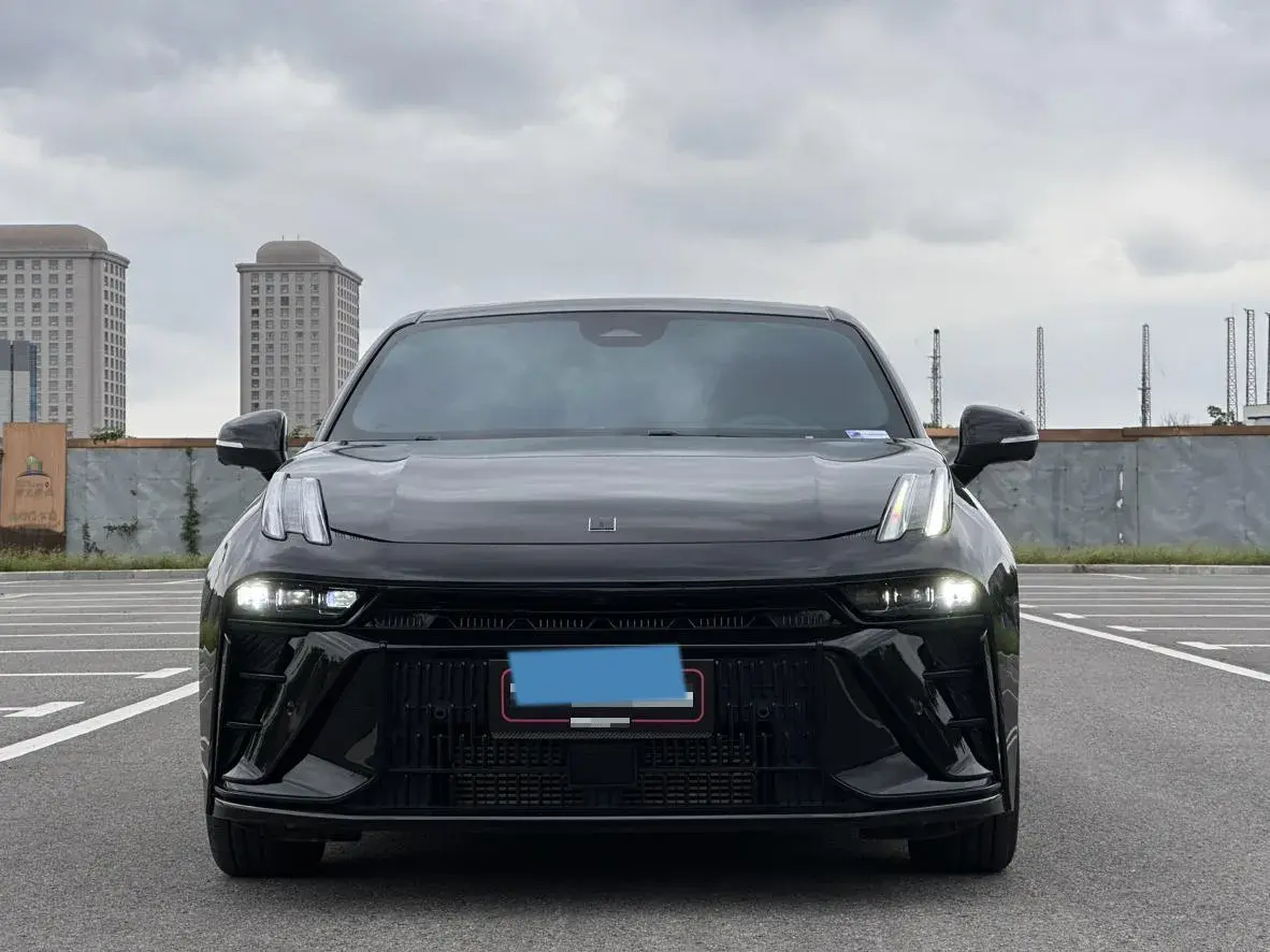 2023 LYNK&CO 03 thumbnail 4