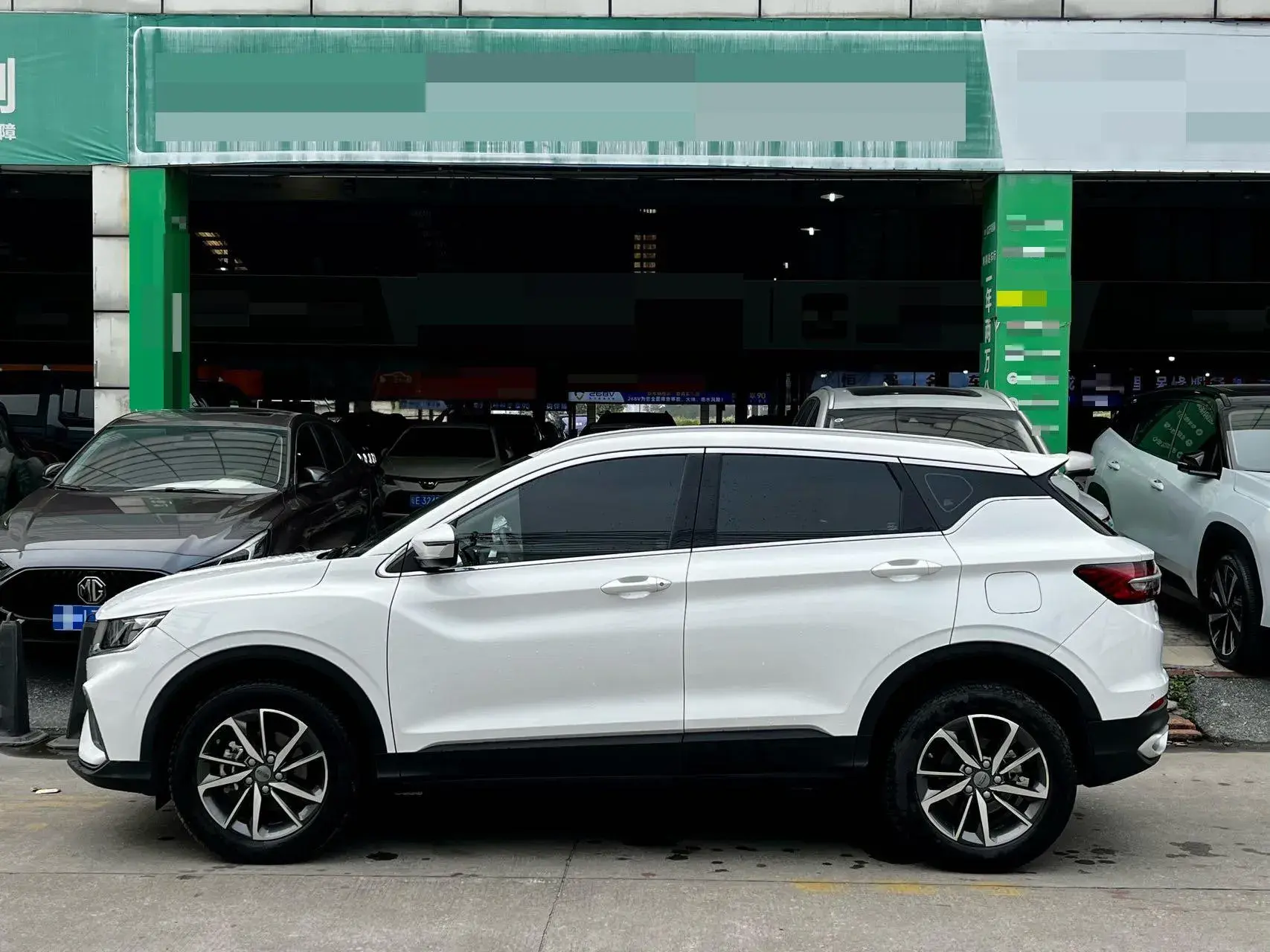 2020 GEELY COOLRAY thumbnail 3