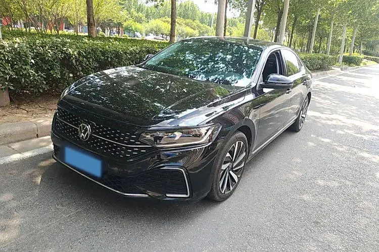 2021 Volkswagen Passat 2.0T 186HP L4 7DCT