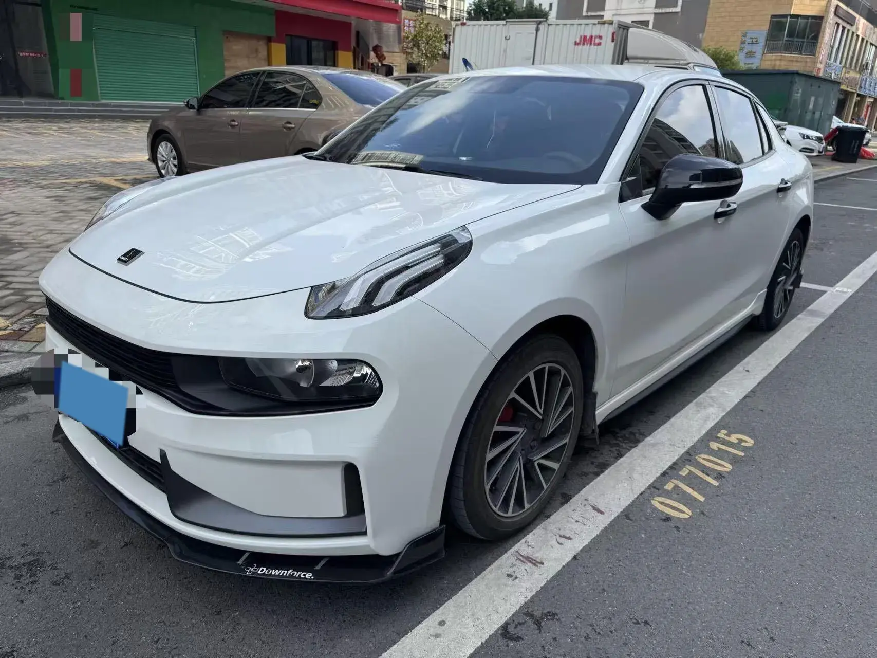 2021 LYNK&CO 03 view 1