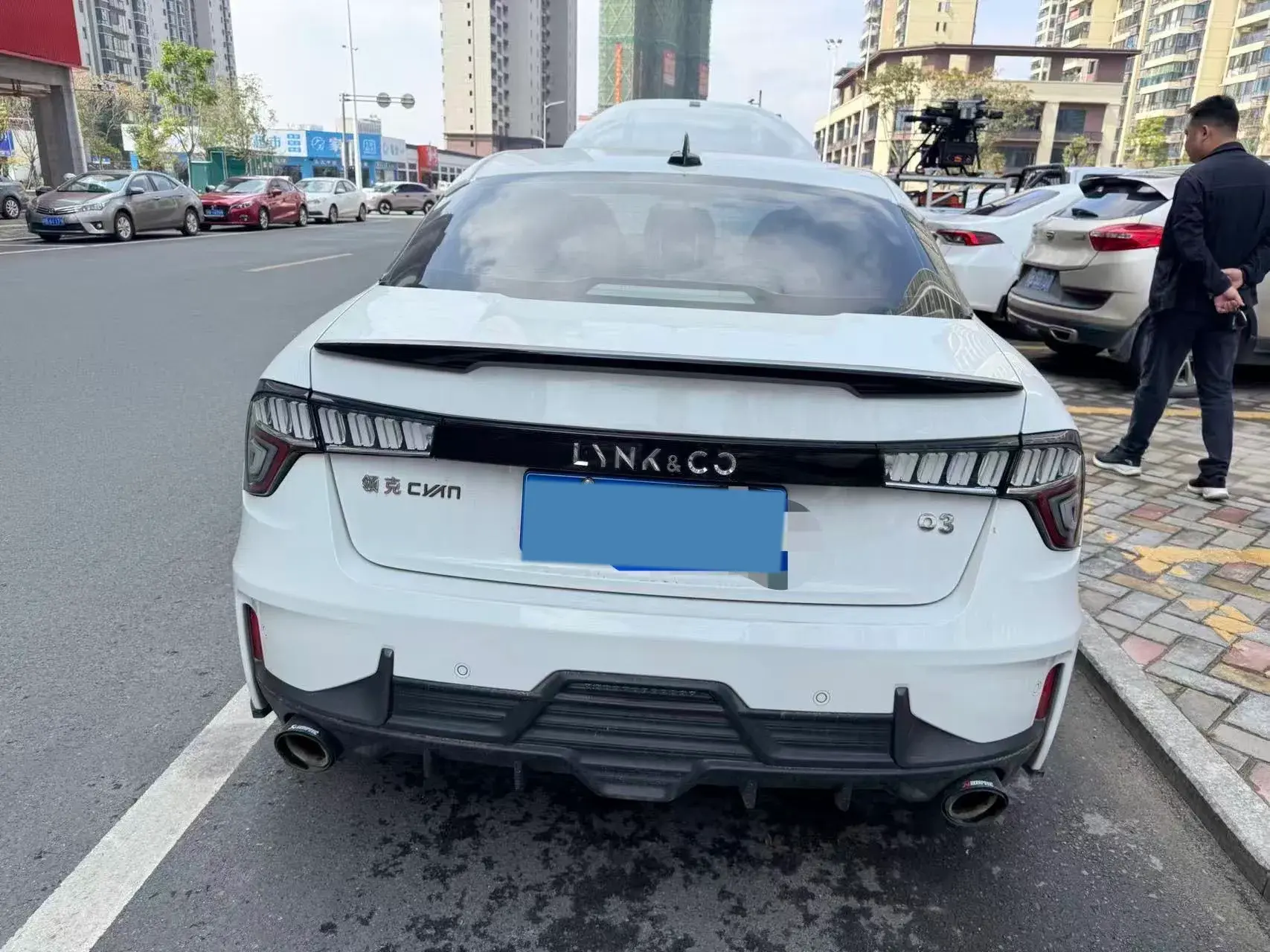 2021 LYNK&CO 03 thumbnail 2