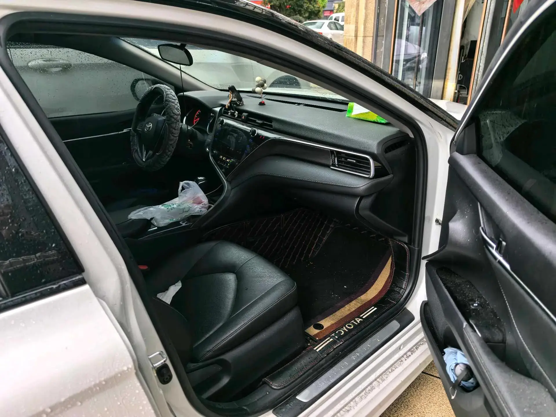 2019 TOYOTA CAMRY thumbnail 3