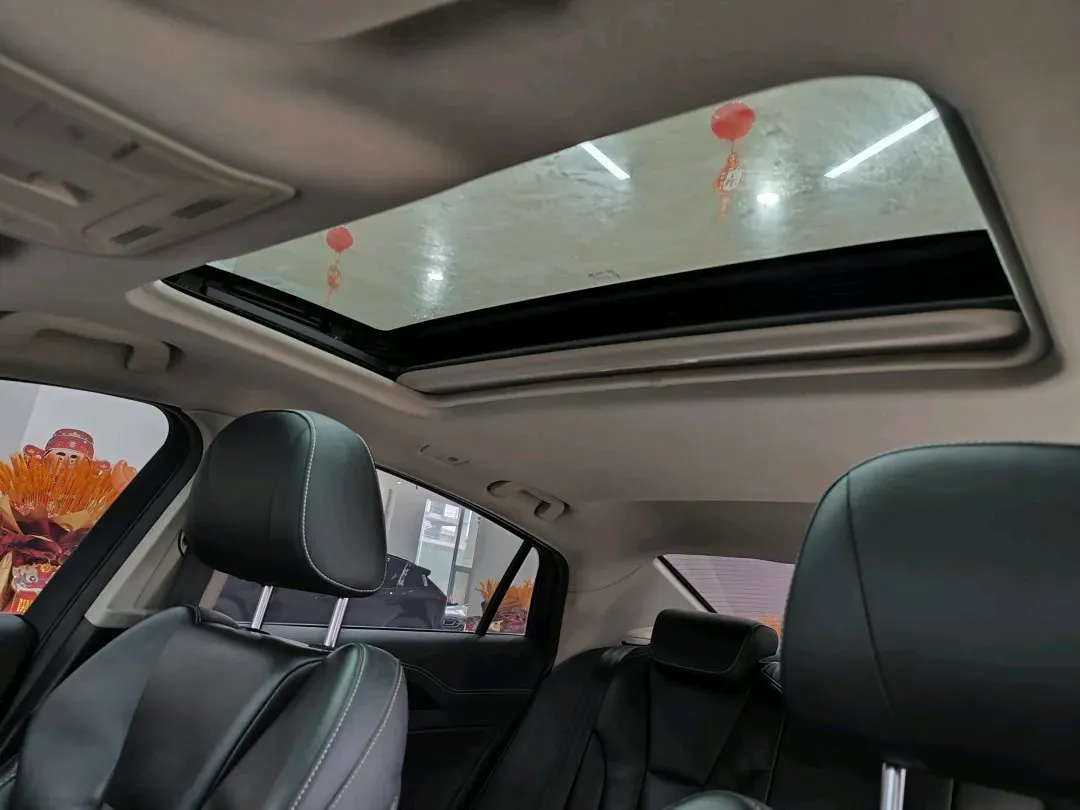 2018 HongQi H5 1.8T 186HP L4 6AT,autocango,china used car exporter,china ev exporter,chinese used car exporter,chinese used ev exporter