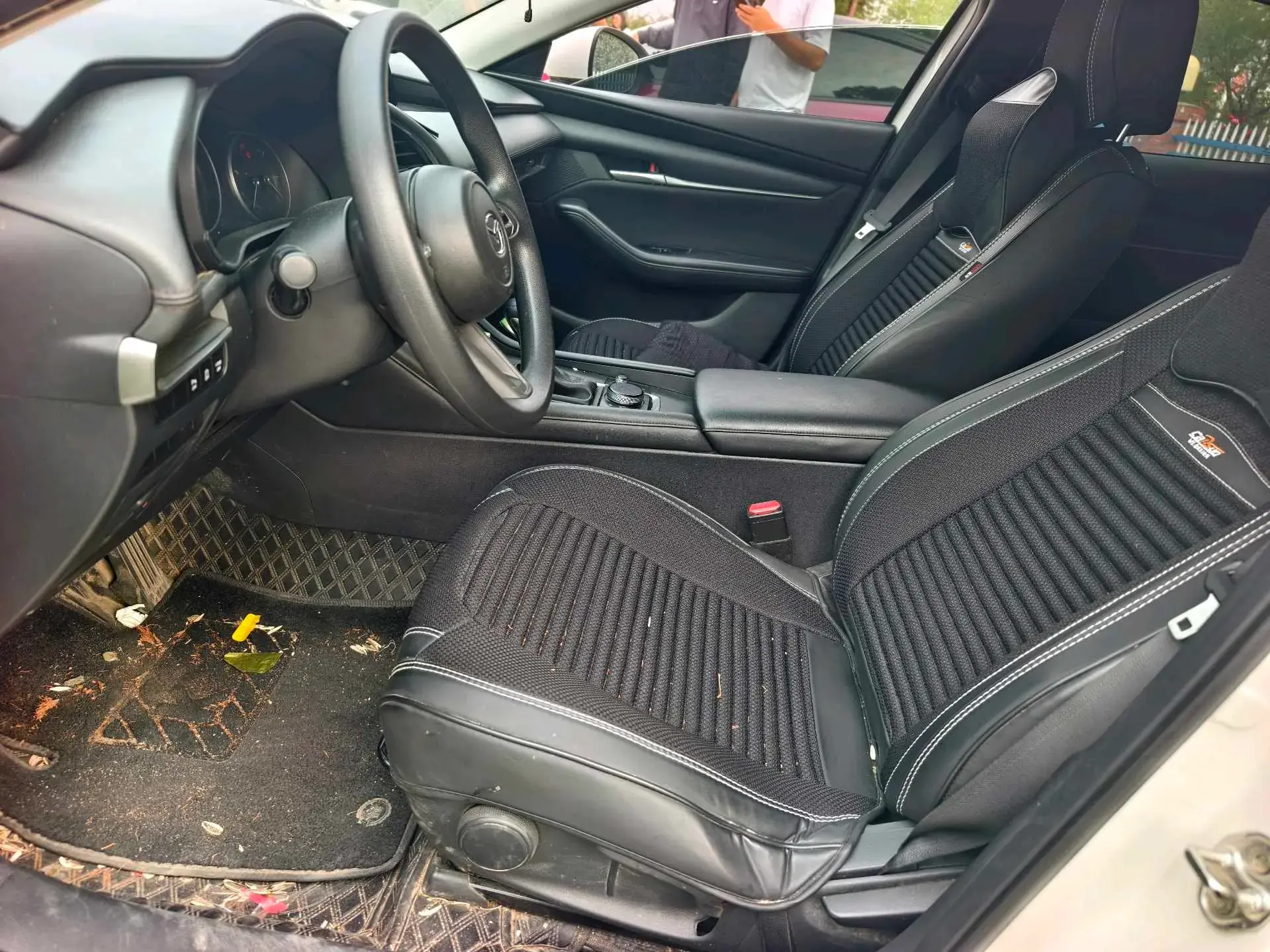 2022 MAZDA 3 thumbnail 2