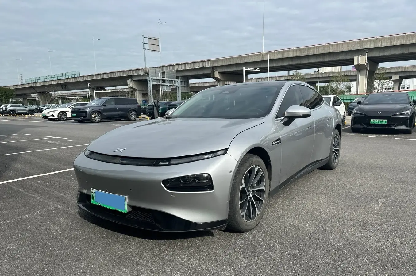2022 Xpeng P7 BEV 60.2KWH