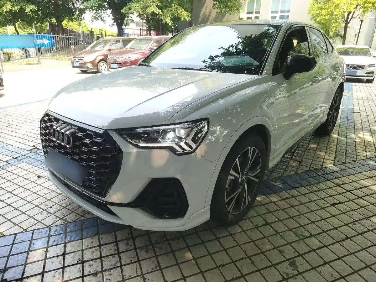 2022 Audi Q3 Sportback 2.0T 186HP L4 7DCT