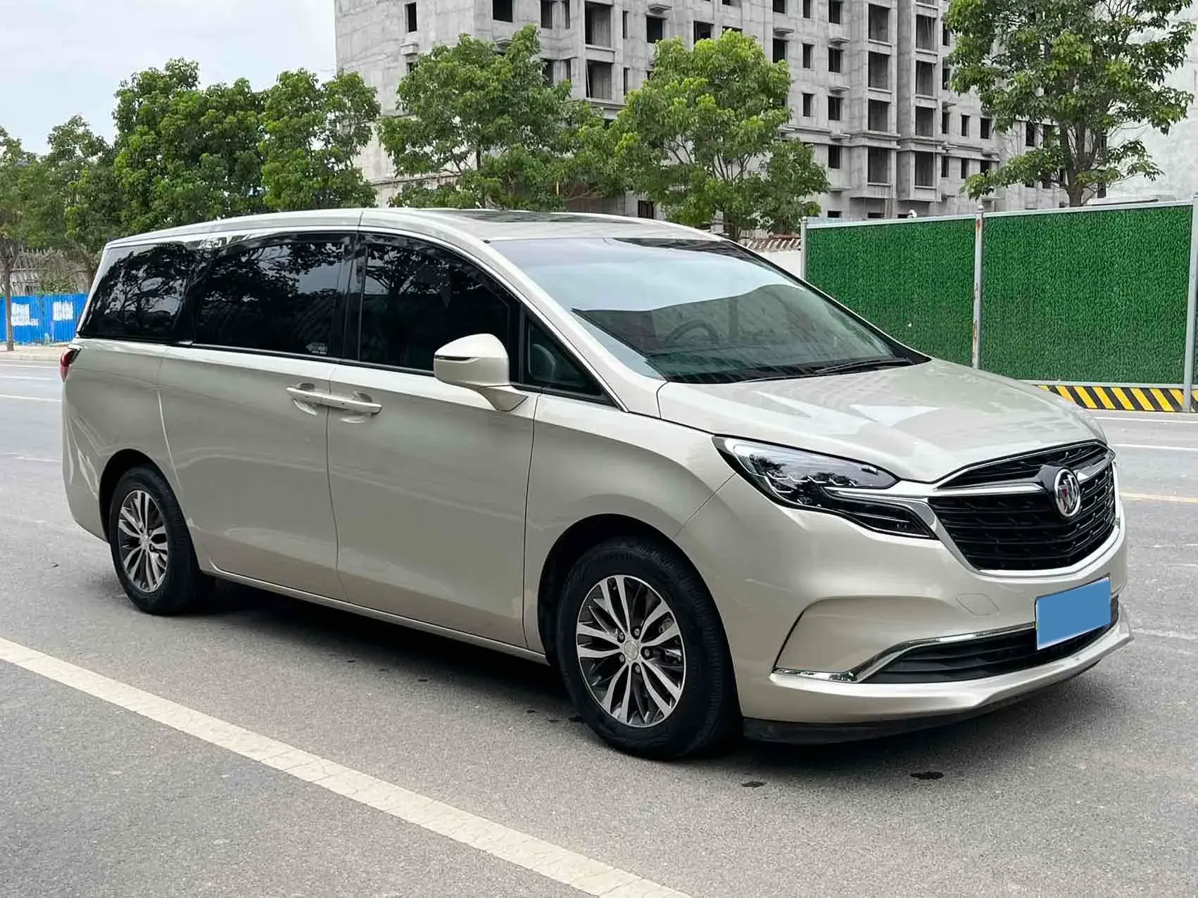 2021 BUICK GL8 thumbnail 3