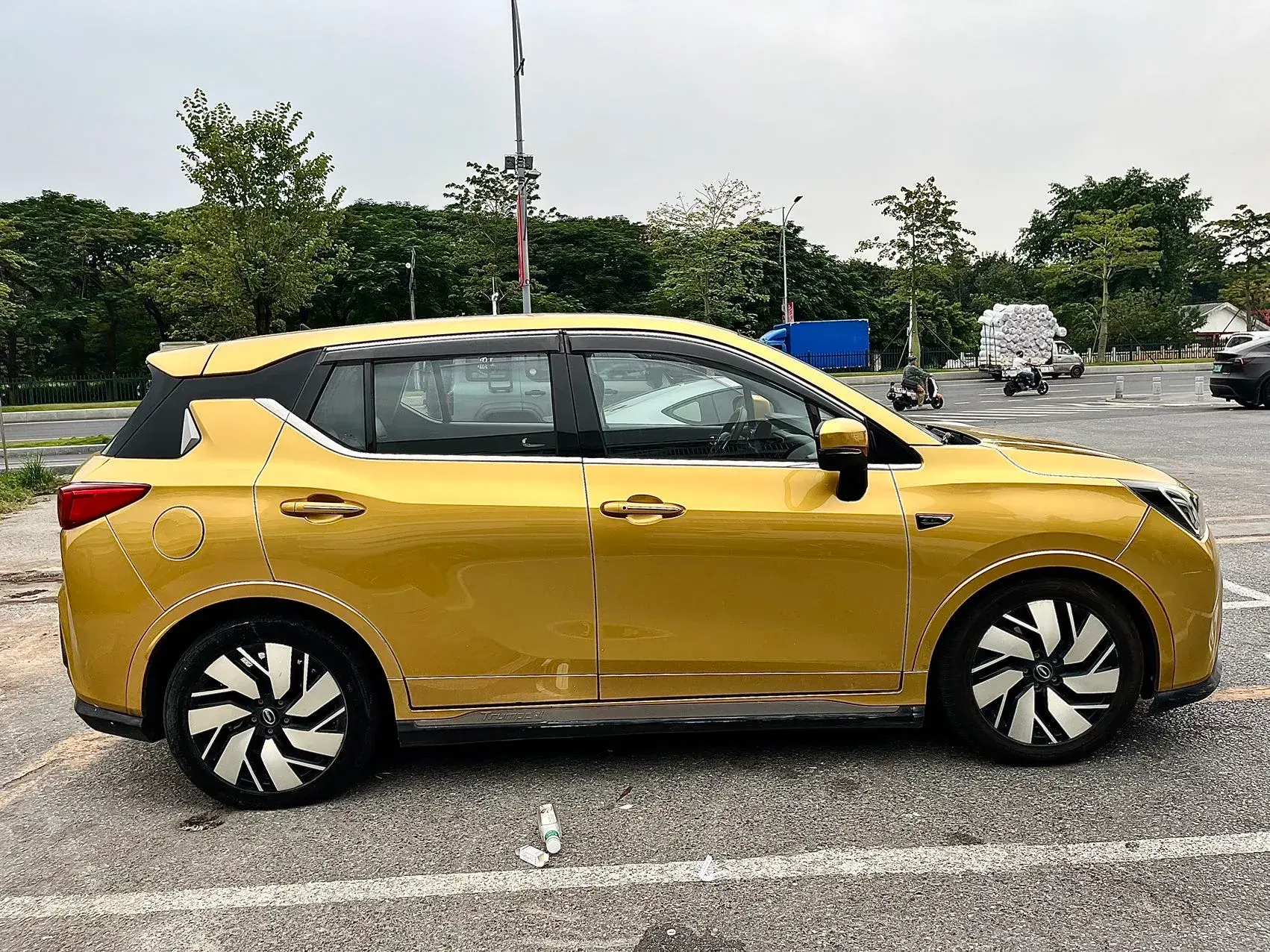 2017 AION TRUMPCHI thumbnail 4